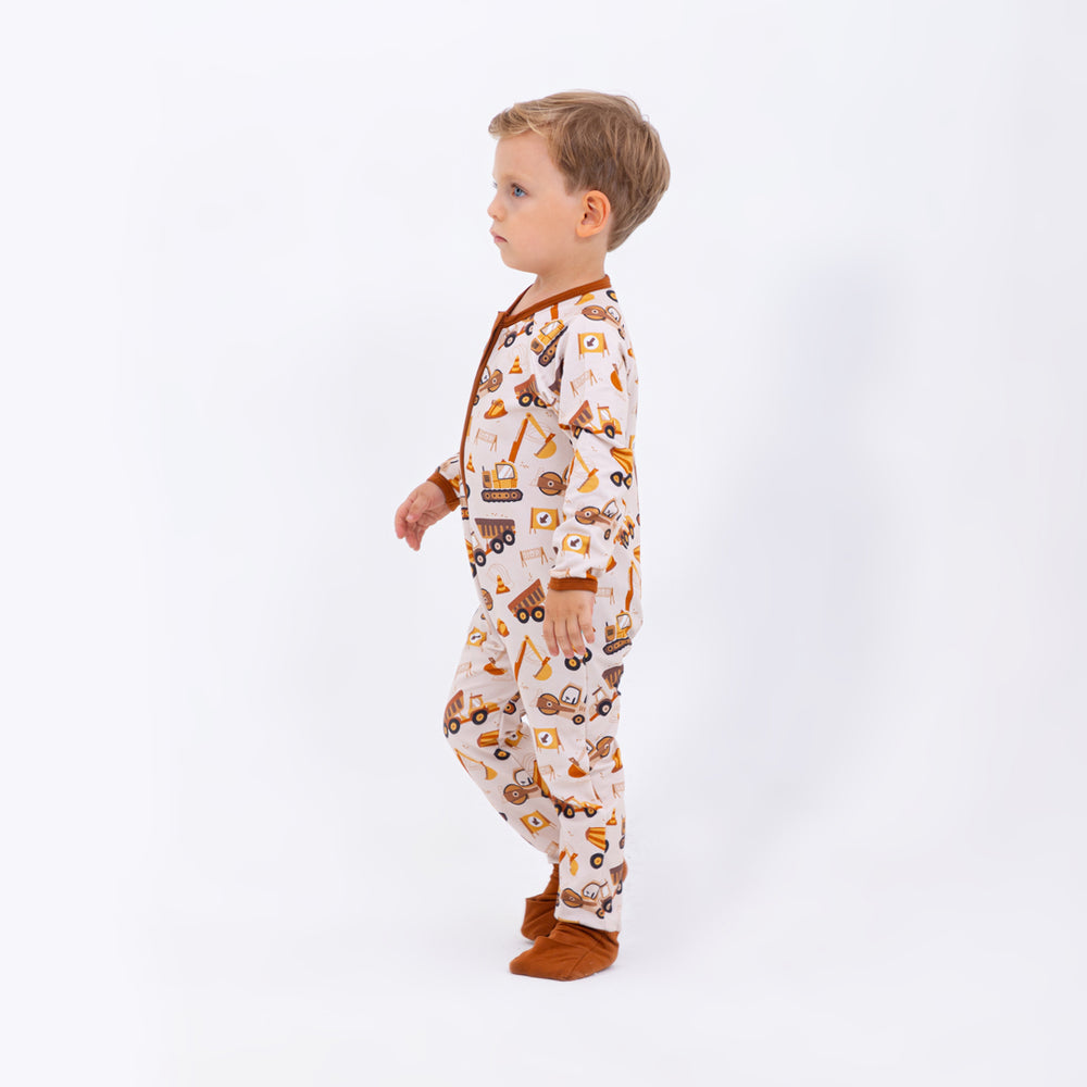 
                  
                    1.0 TOG Trucky Zee-Suit LWP
                  
                