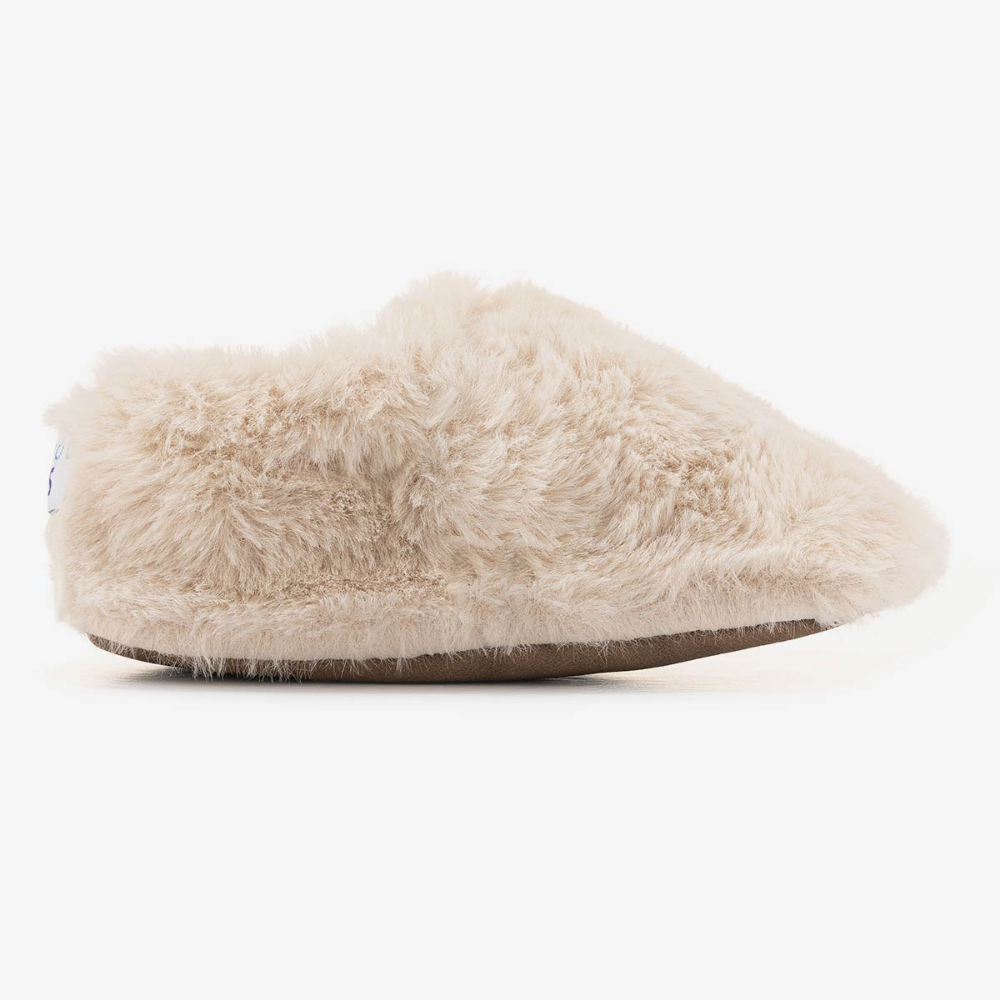 
                  
                    Furry Furry Off White Fur
                  
                